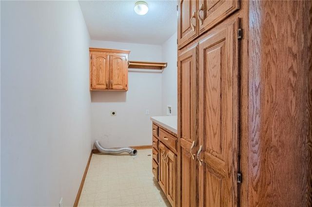 904 Allendale Lake Road, Greenwood, MO 64034