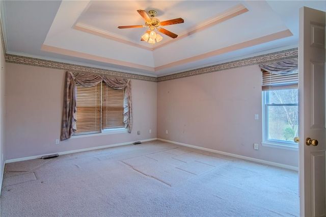 904 Allendale Lake Road, Greenwood, MO 64034