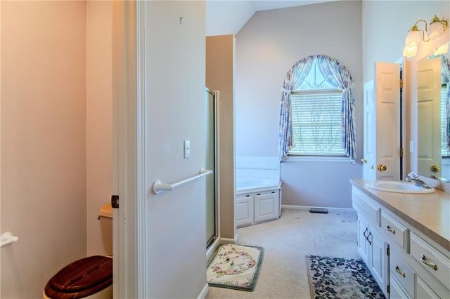 904 Allendale Lake Road, Greenwood, MO 64034