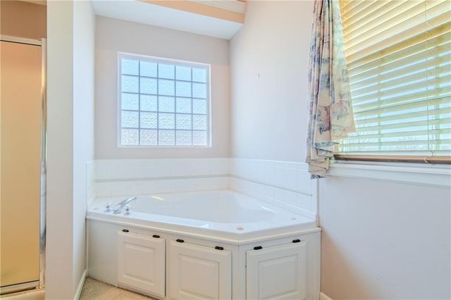 904 Allendale Lake Road, Greenwood, MO 64034