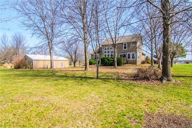 904 Allendale Lake Road, Greenwood, MO 64034