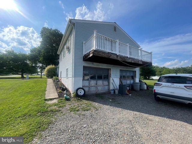 126 BIBLE LN, Halifax, PA 17032