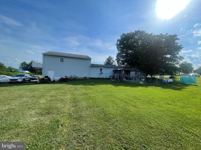 126 BIBLE LN, Halifax, PA 17032