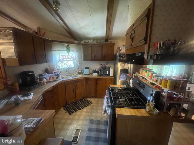 126 BIBLE LN, Halifax, PA 17032