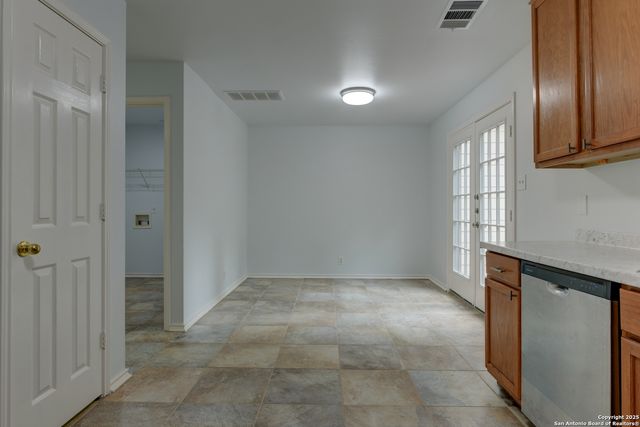 6015 Wexford Pl, San Antonio, TX 78240