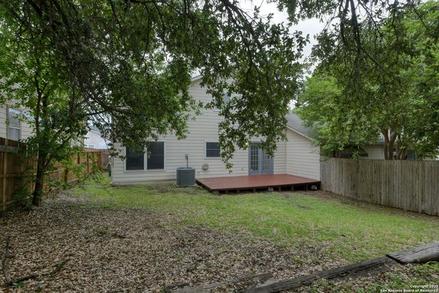 6015 Wexford Pl, San Antonio, TX 78240