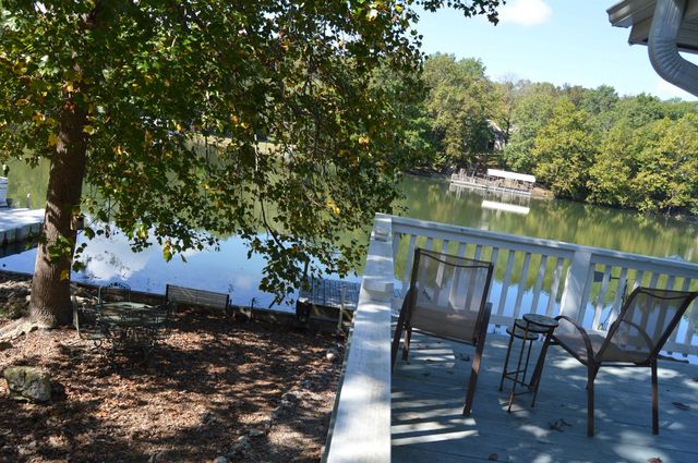 252 E Lakeshore Drive, Cherokee Village, AR 72529