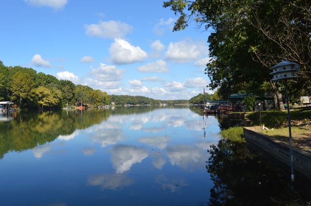 252 E Lakeshore Drive, Cherokee Village, AR 72529