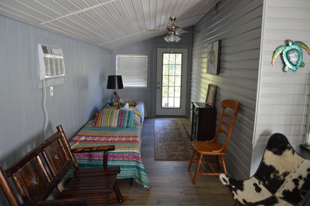 252 E Lakeshore Drive, Cherokee Village, AR 72529