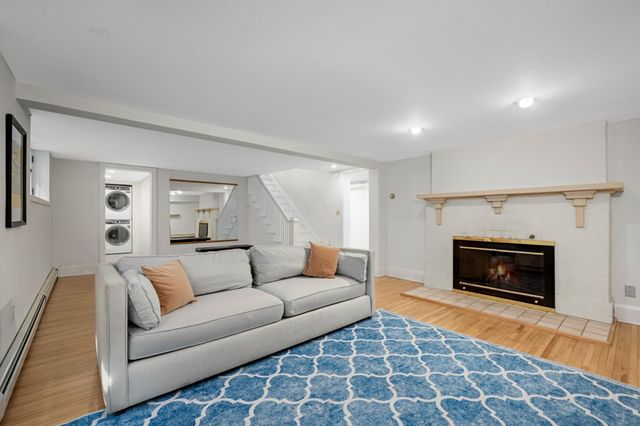 4904 Upton Avenue S, Minneapolis, MN 55410