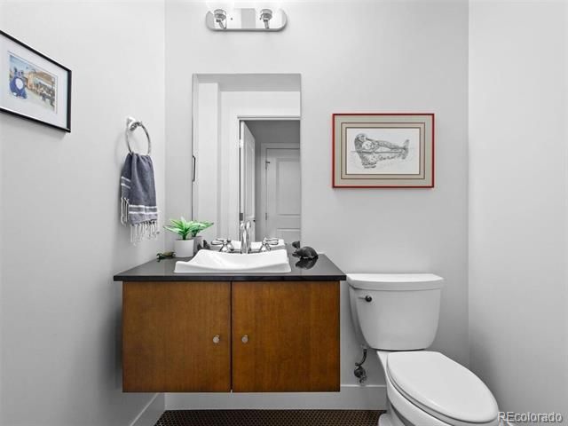 2001 Lincoln Street 2713, Denver, CO 80202