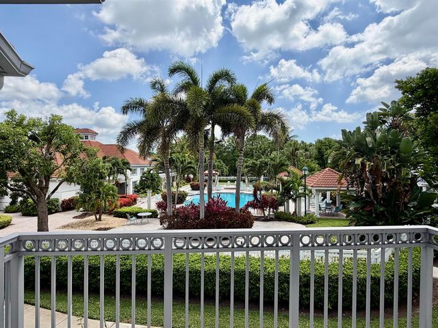2010 Alta Meadows Lane 209, Delray Beach, FL 33444