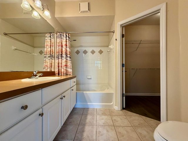 2010 Alta Meadows Lane 209, Delray Beach, FL 33444