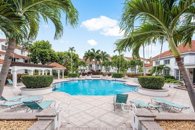 2010 Alta Meadows Lane 209, Delray Beach, FL 33444