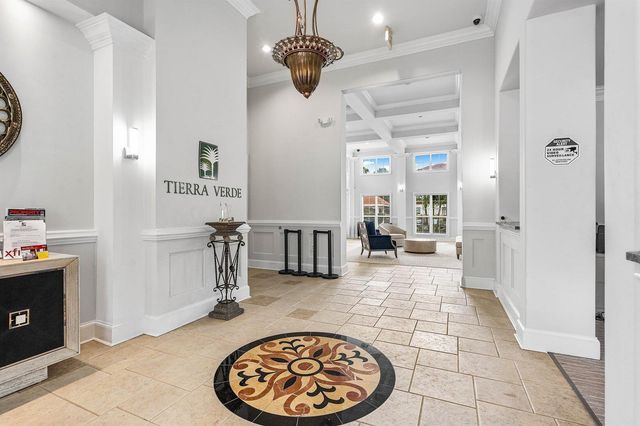 2010 Alta Meadows Lane 209, Delray Beach, FL 33444