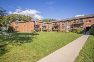 17 Tanager Road 1704, Monroe, NY 10950