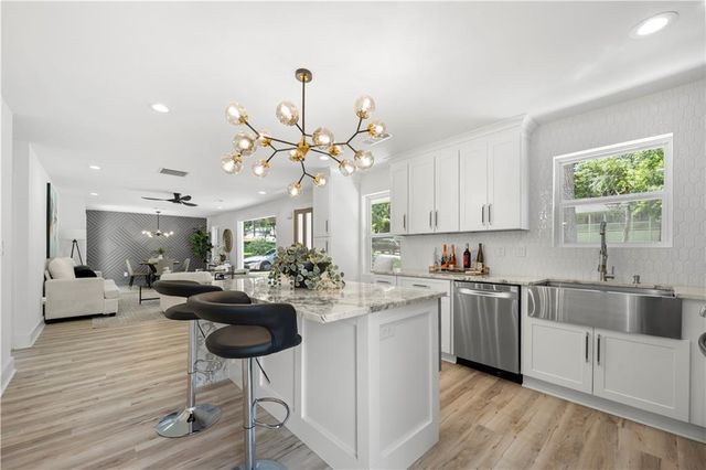 2319 Desmond Drive, Decatur, GA 30033