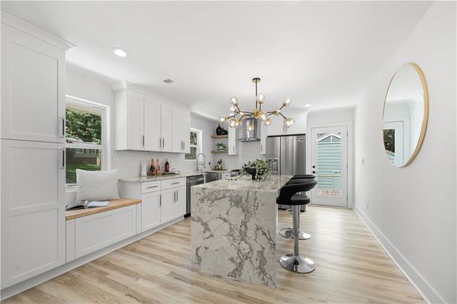 2319 Desmond Drive, Decatur, GA 30033