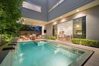 2211 Avalon Place, Houston, TX 77019