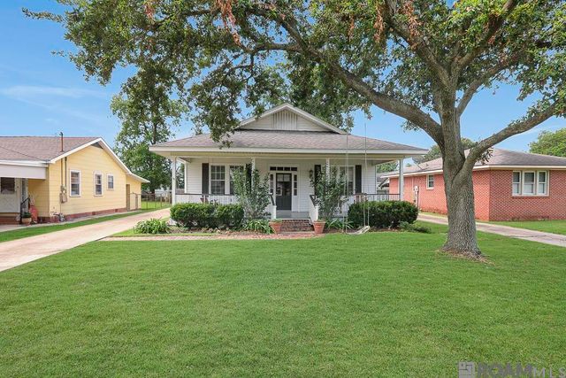 529 Maryland Ave, Port Allen, LA 70767