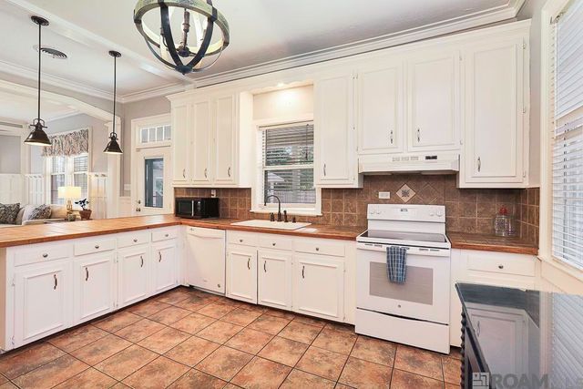 529 Maryland Ave, Port Allen, LA 70767