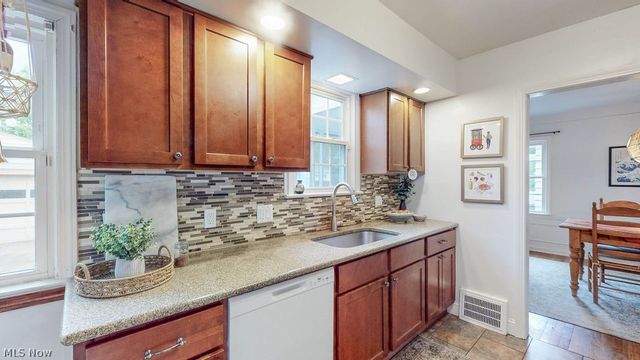 1155 Brentwood Road, Cleveland Heights, OH 44121