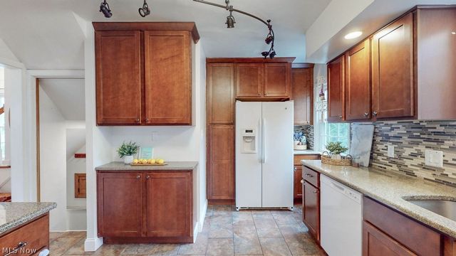 1155 Brentwood Road, Cleveland Heights, OH 44121