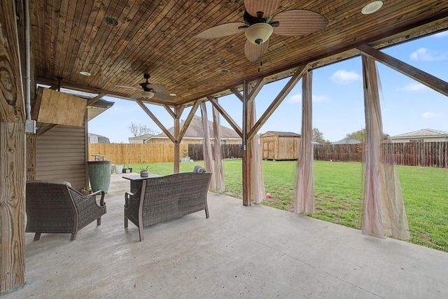 180 Belle Isle Dr, Thibodaux, LA 70301