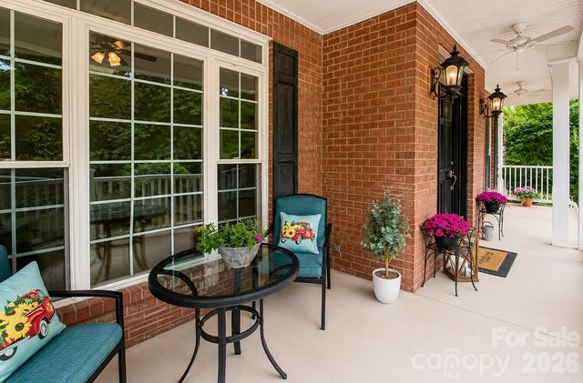1015 Estate Lane, Matthews, NC 28104
