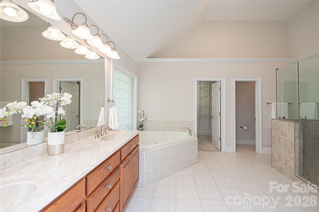 1015 Estate Lane, Matthews, NC 28104