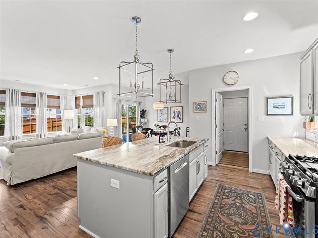 5661 Rohan Pl, Moseley, VA 23120