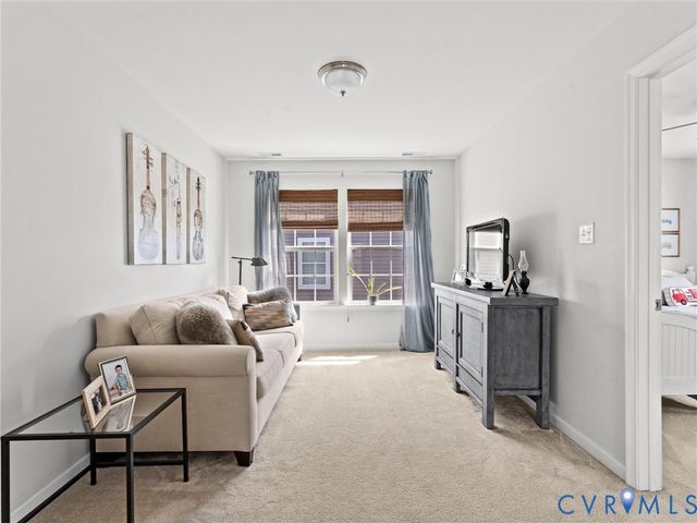5661 Rohan Pl, Moseley, VA 23120