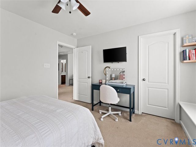 5661 Rohan Pl, Moseley, VA 23120