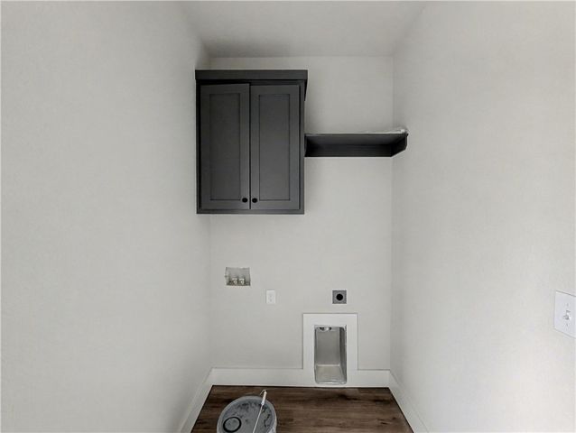 3 Granshire Lane, Bella Vista, AR 72714