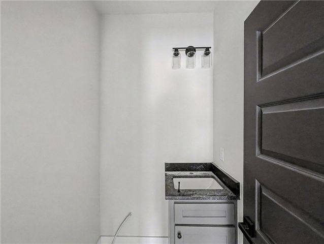 3 Granshire Lane, Bella Vista, AR 72714