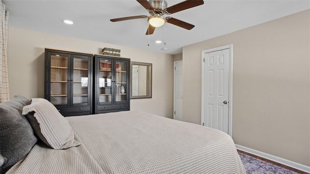 422 Wimer Dr, Ross Twp, PA 15237