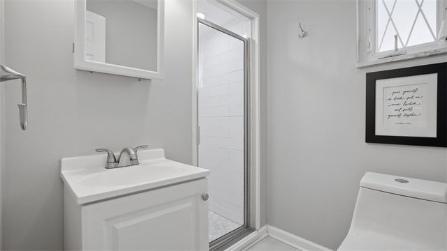 422 Wimer Dr, Ross Twp, PA 15237