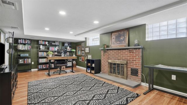 422 Wimer Dr, Ross Twp, PA 15237