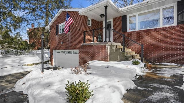 422 Wimer Dr, Ross Twp, PA 15237