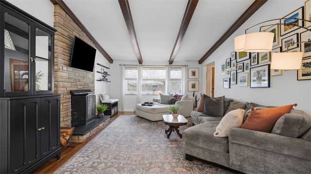 422 Wimer Dr, Ross Twp, PA 15237