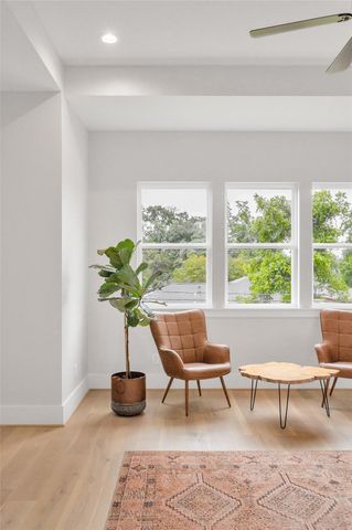 407 Sikes Street, Houston, TX 77018