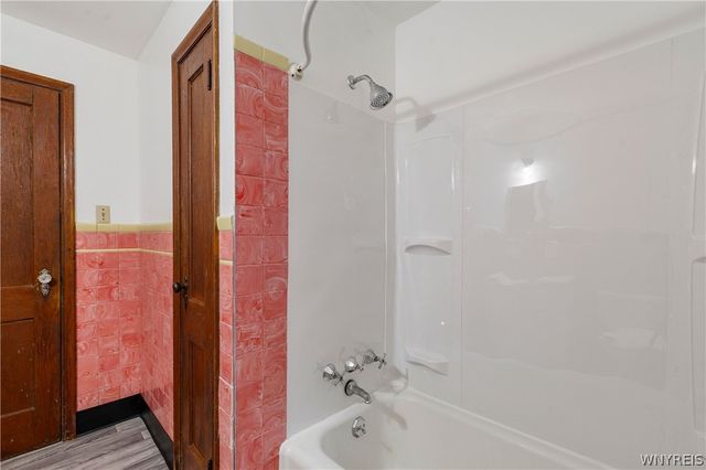 541 20th Street, Niagara Falls, NY 14301