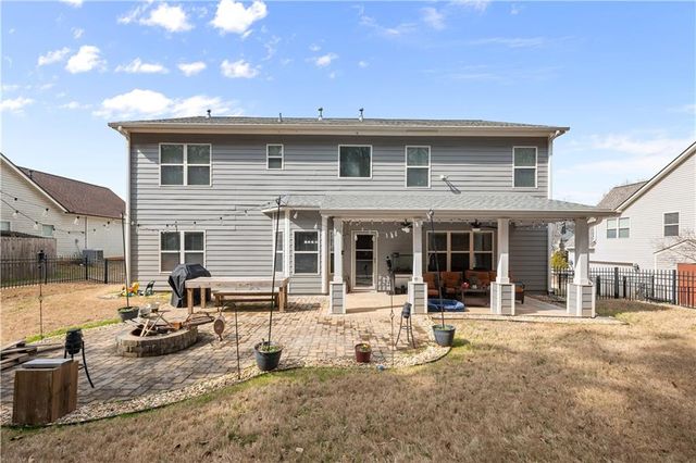 221 Spinner Drive, Jefferson, GA 30549