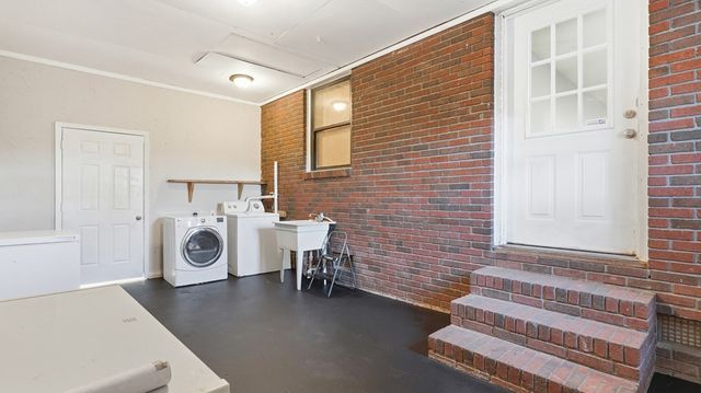 2068 Tunnel Hill Varnell Road, Tunnel Hill, GA 30755