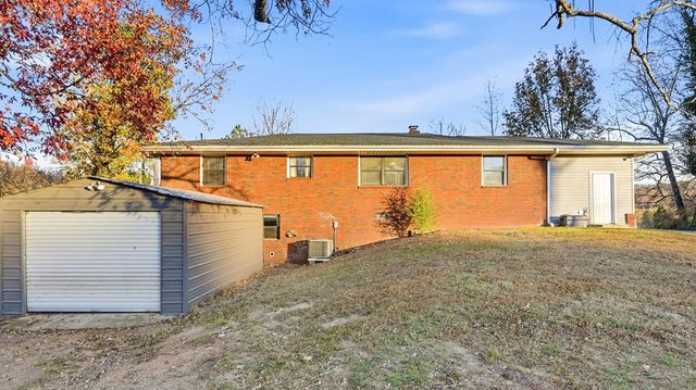 2068 Tunnel Hill Varnell Road, Tunnel Hill, GA 30755