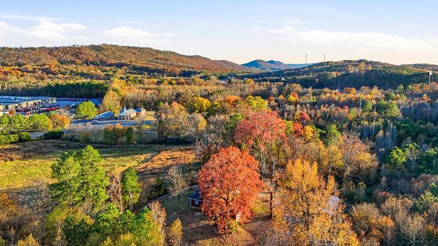 2068 Tunnel Hill Varnell Road, Tunnel Hill, GA 30755