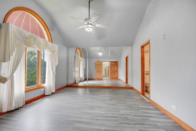 14650 Lamon Avenue, Midlothian, IL 60445