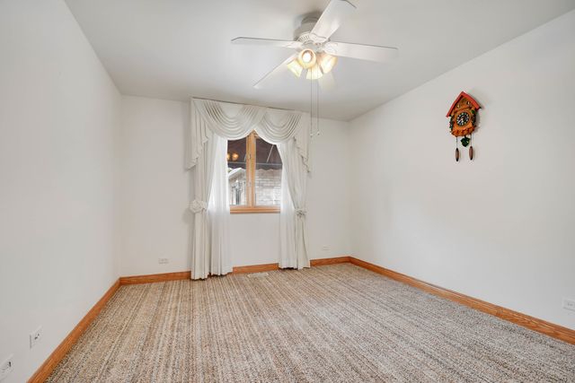 14650 Lamon Avenue, Midlothian, IL 60445