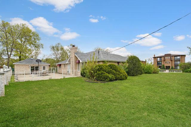 14650 Lamon Avenue, Midlothian, IL 60445