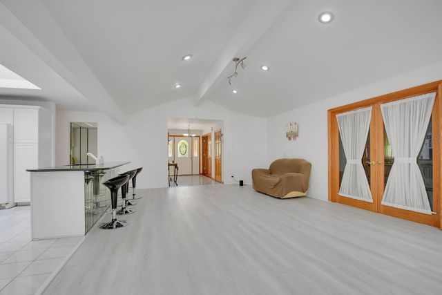 14650 Lamon Avenue, Midlothian, IL 60445